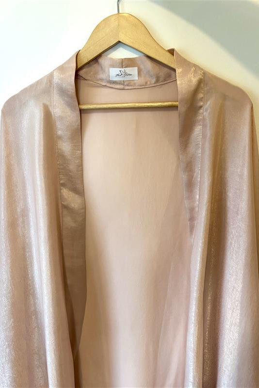 Kimono Long Satiné Fait Main – Rose Clair Élégant