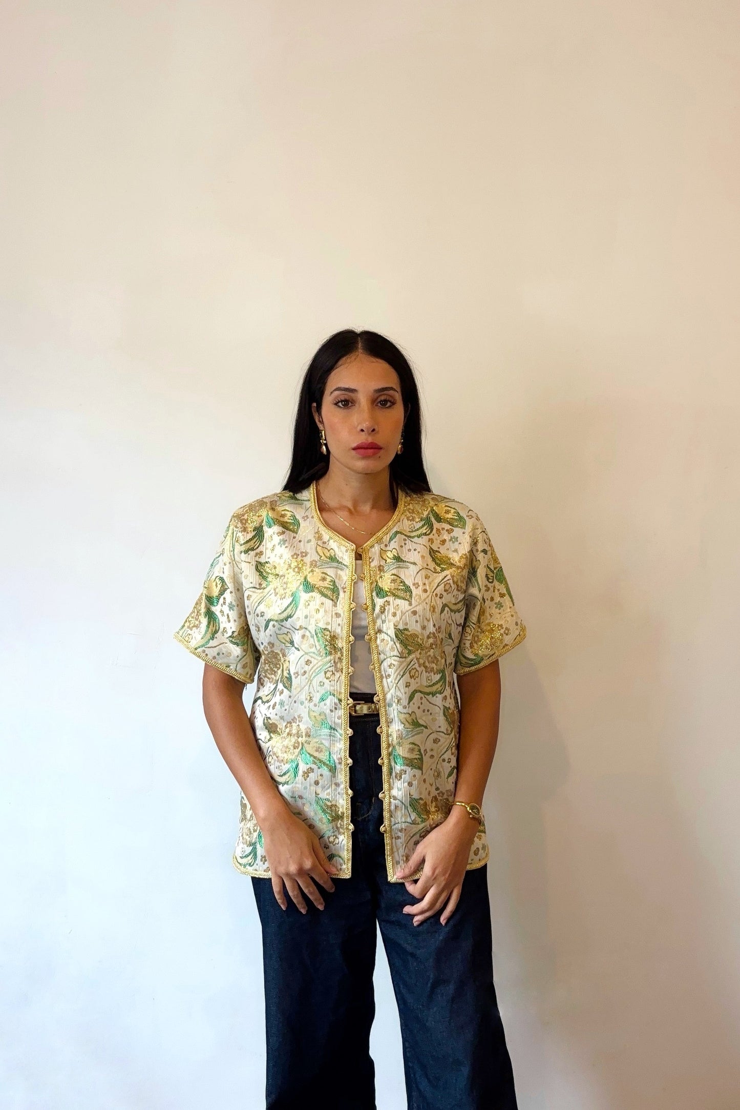 Kimono Court “Soraya” – L’Or du Maroc, entre Tradition et Modernité