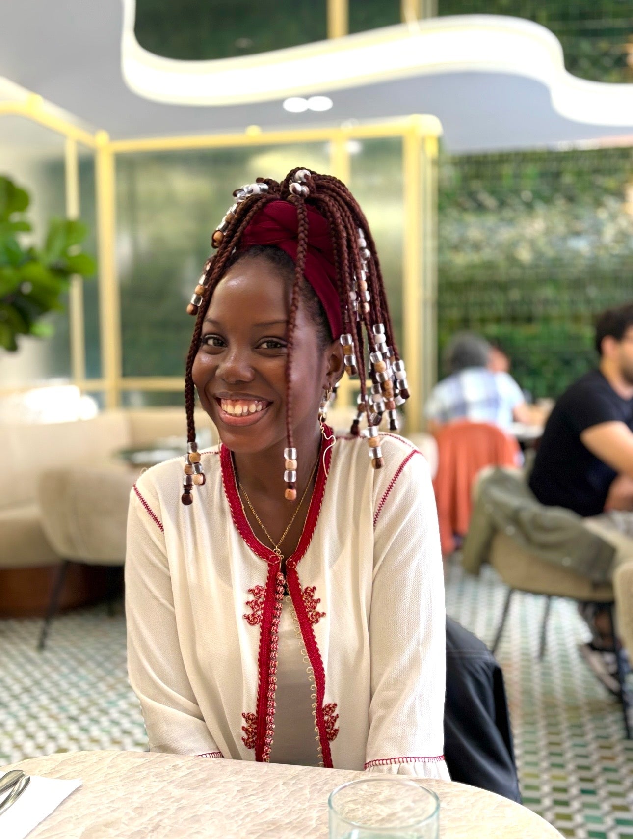 Kimoni court “Amira” Avec ceinture – L’Art Marocain dans sa Plus Belle Simplicité