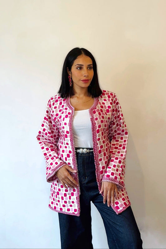 Veste Marocaine Artisanale en Sfifa & Aakad – Blanc, Rose et Dégradé
