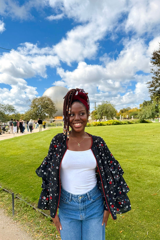Kimono court Floral “Layla” – Élégance Marocaine & Charme Contemporain