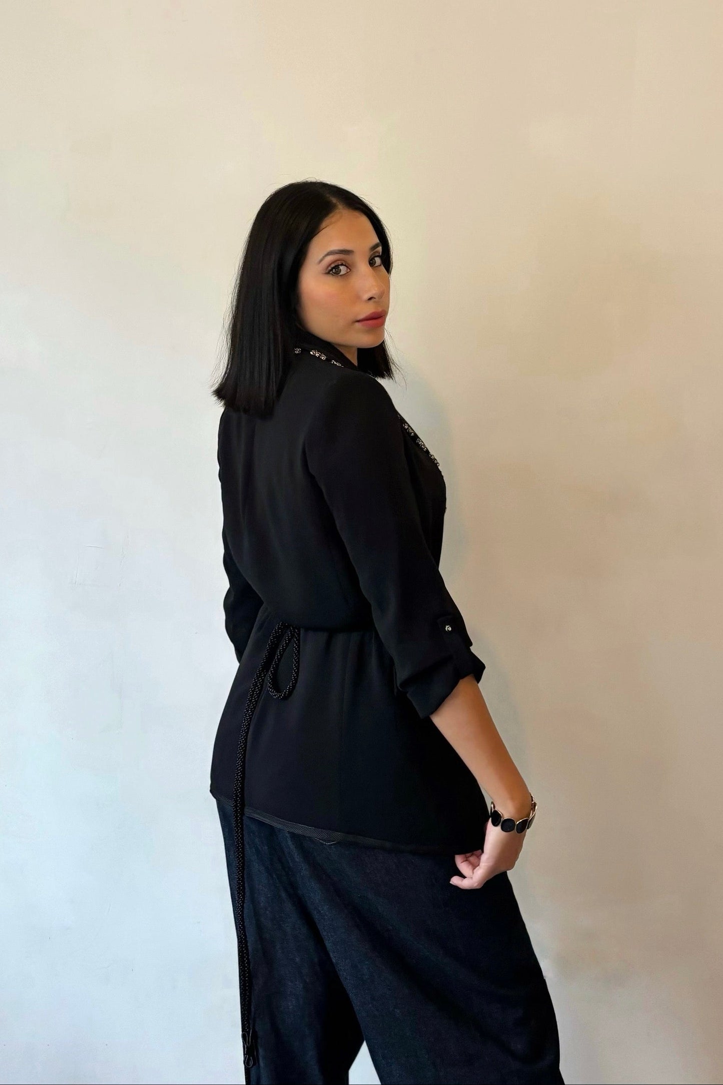 Blazer avec Sfifa noir + Aakad noir et doré + ceinture maajdoul en noir