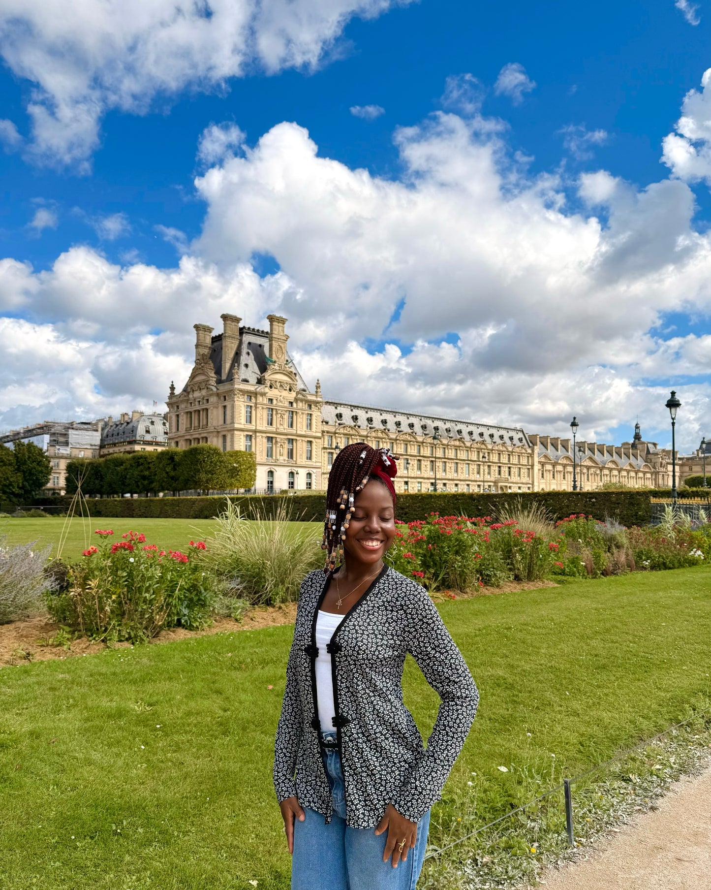 Kimono court “Zayna” avec ceinture – Élégance Discrète aux Finitions Marocaines