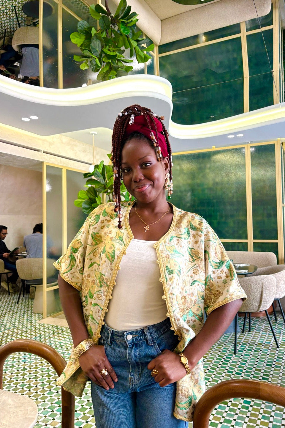 Kimono Court “Soraya” – L’Or du Maroc, entre Tradition et Modernité