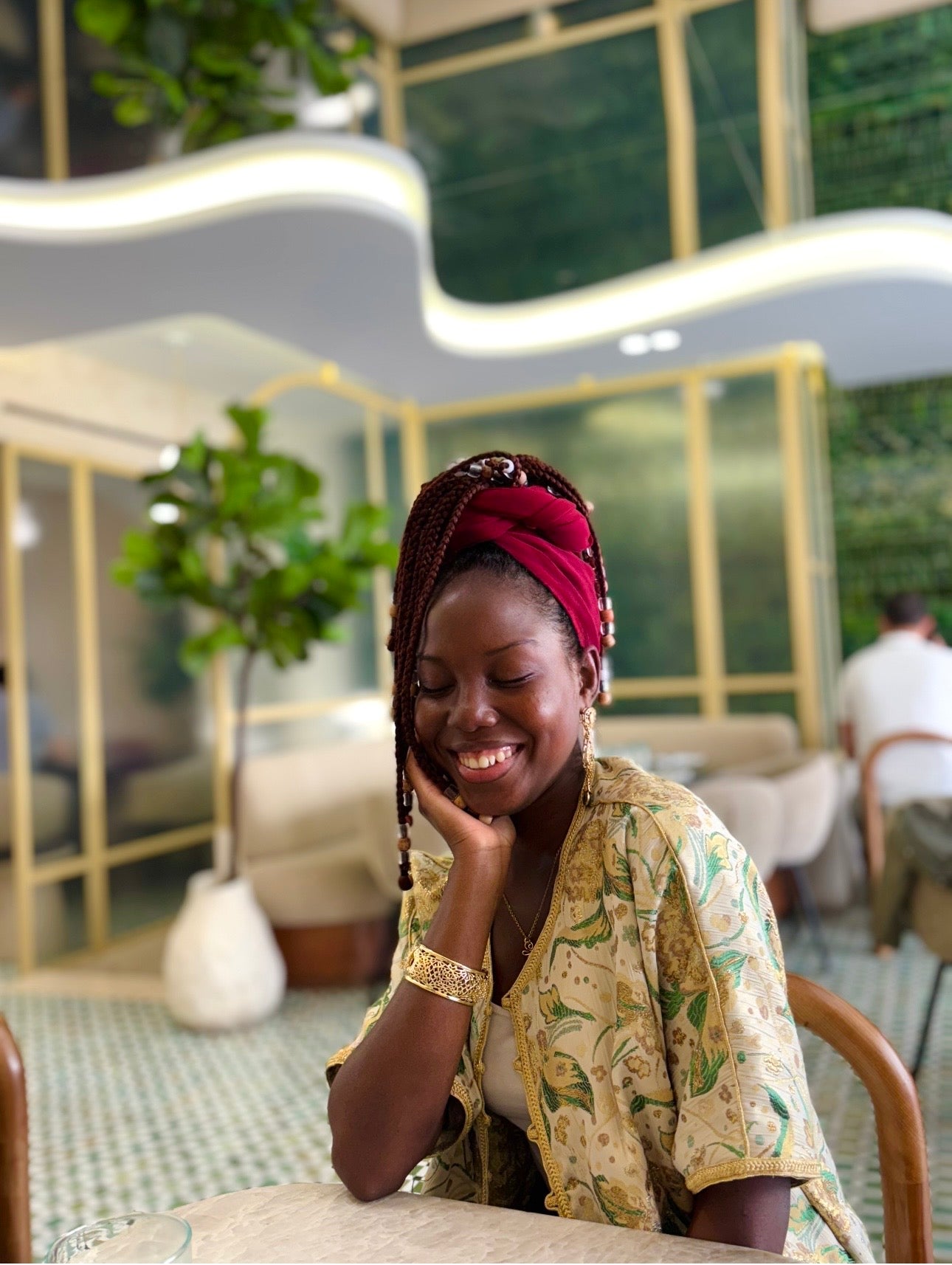 Kimono Court “Soraya” – L’Or du Maroc, entre Tradition et Modernité