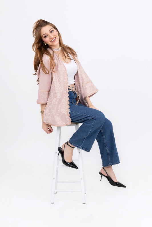 Kimono "Lilya" court 3/4 rose poudré avec Sfifa et Laakad marocain